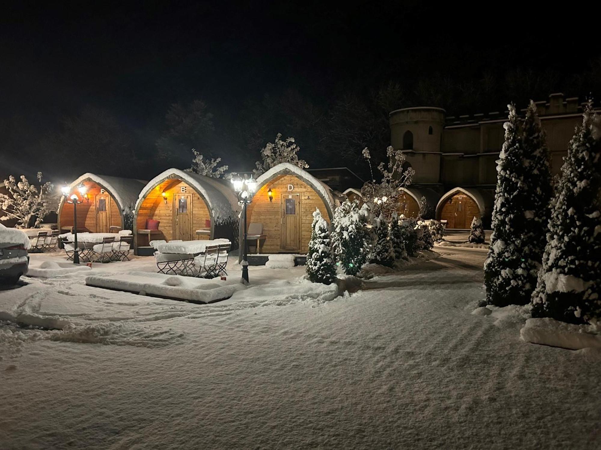 Inn-Side Adventure Cabins Haiming Exterior foto